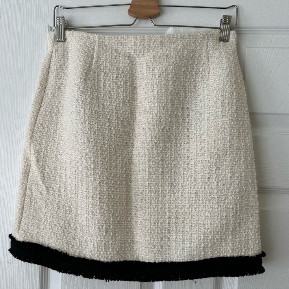 Zara White Tweed Parisian Style Mini Skirt